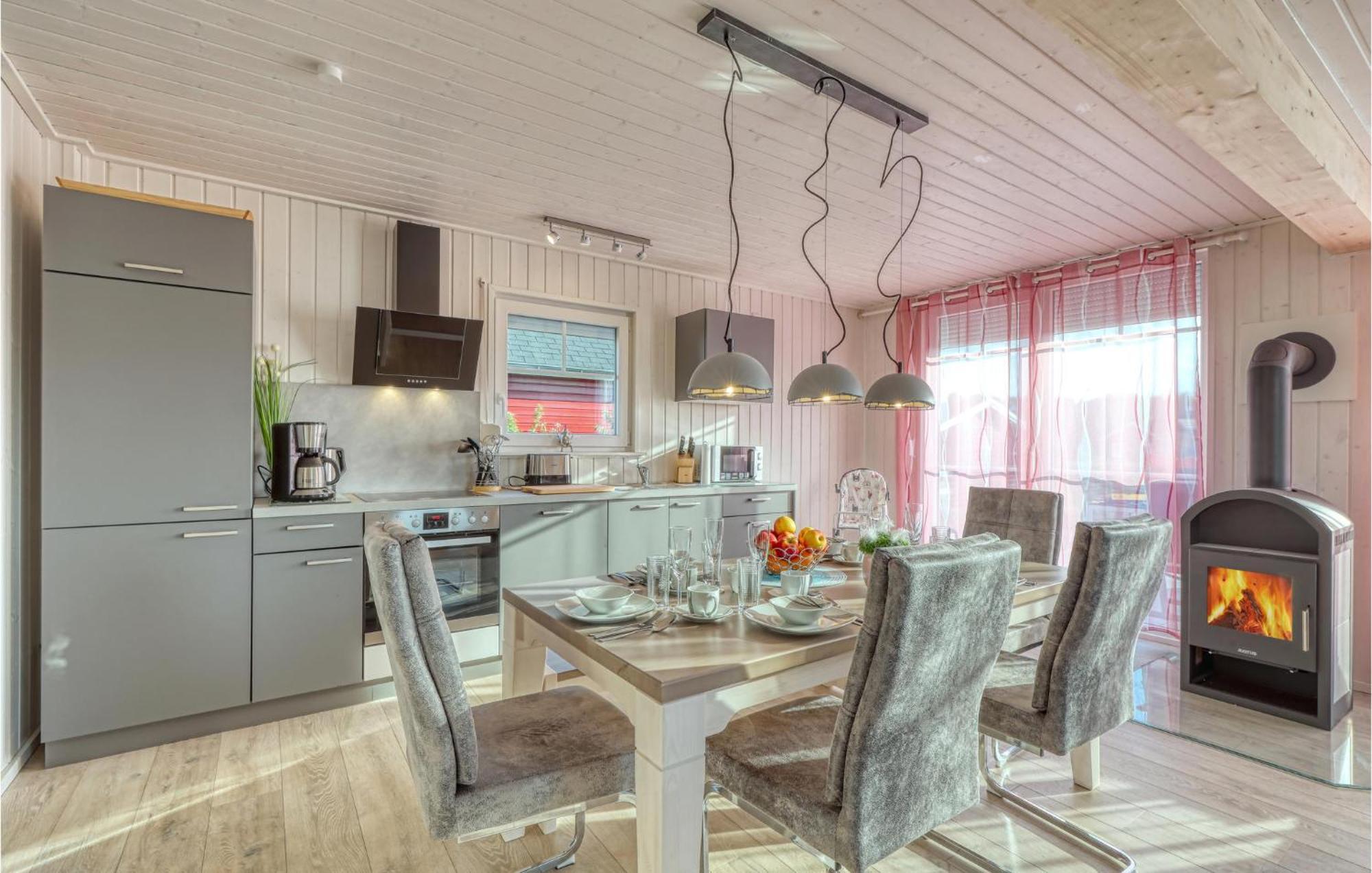 2 Bedroom Nice Home In Zerpenschleuse מראה חיצוני תמונה